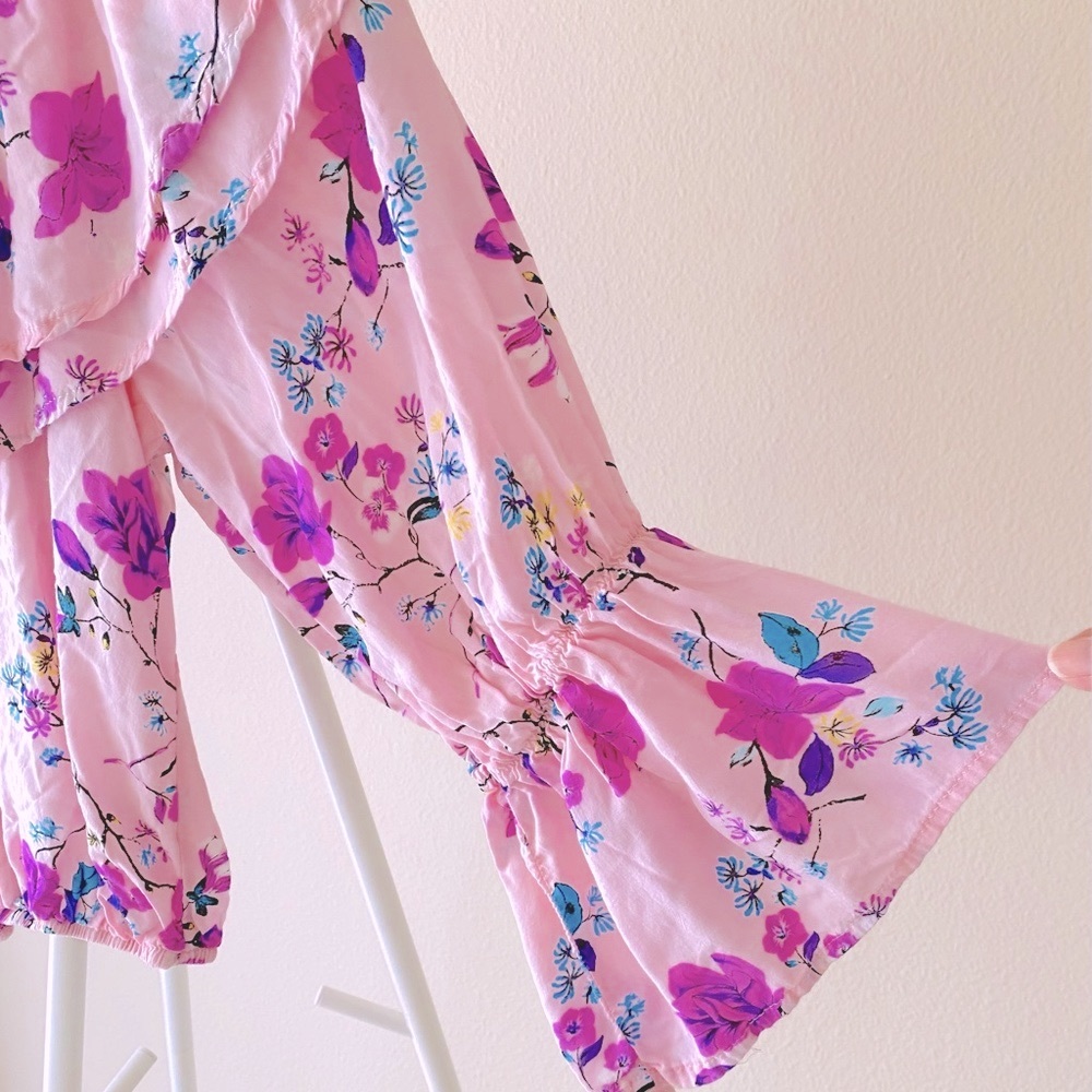 Floral Pink Ruffle Crop Top - Picture 4 of 7